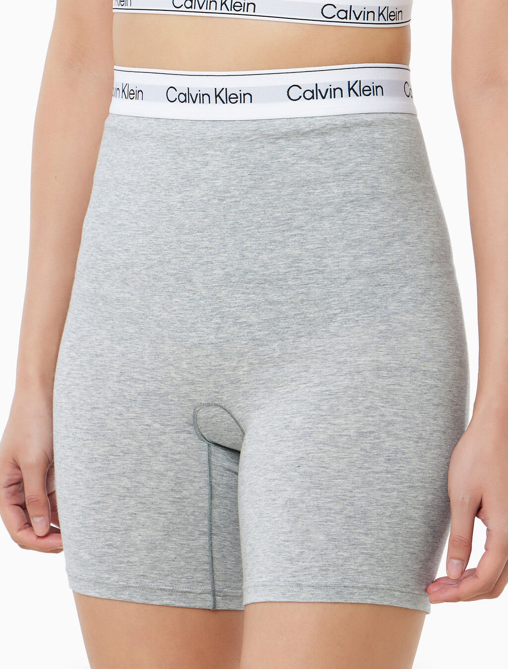 Buy 여성 아이콘 쉐입웨어 쇼츠 in color GREY HEATHER