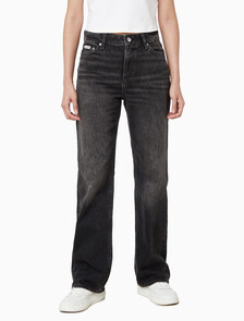 Buy 여성 시그니처 90S 스트레이트핏 블랙 데님 in color Black