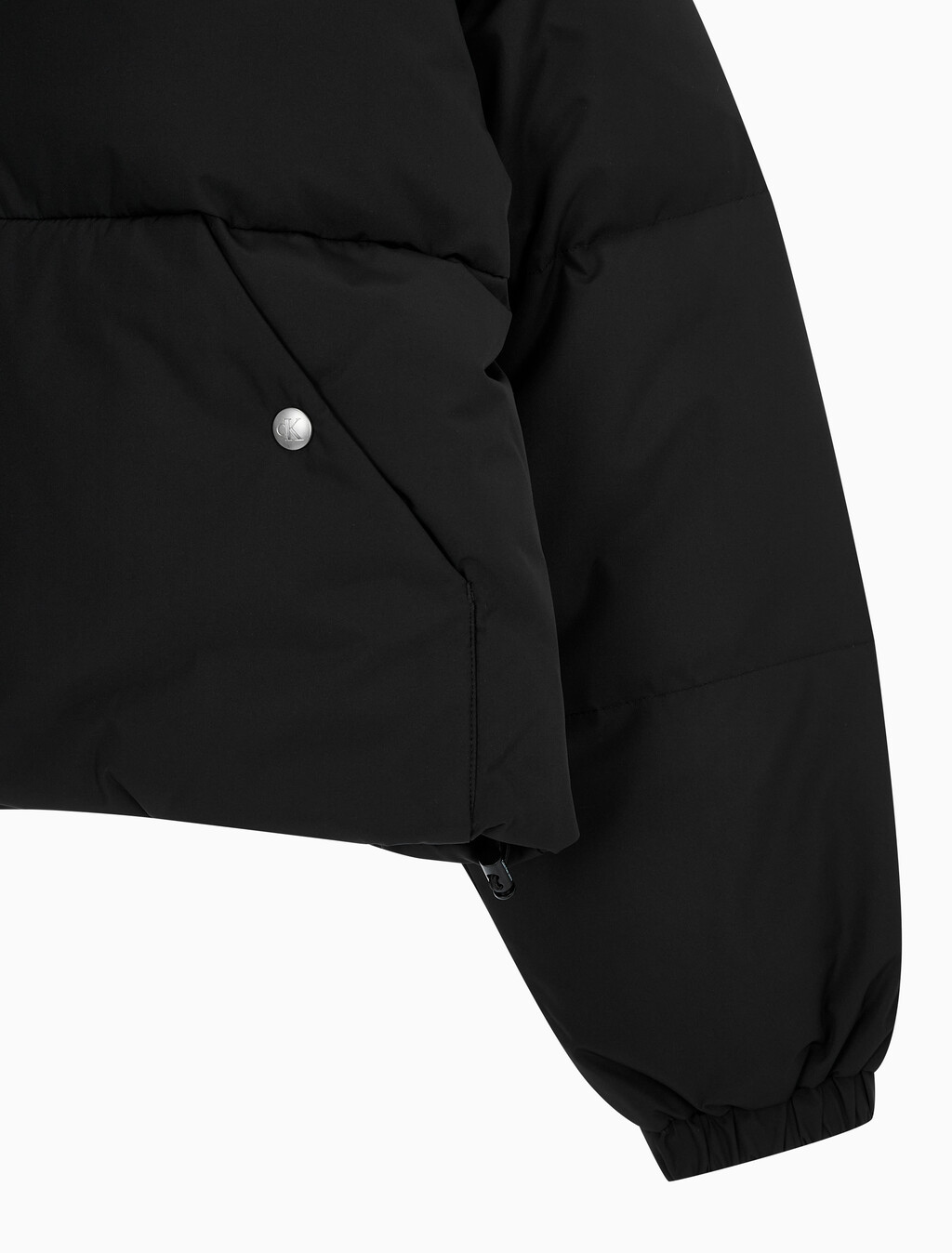 Buy 여성 볼륨 넥 크롭 다운 푸퍼 in color CK BLACK
