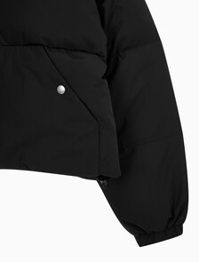Buy 여성 볼륨 넥 크롭 다운 푸퍼 in color CK BLACK