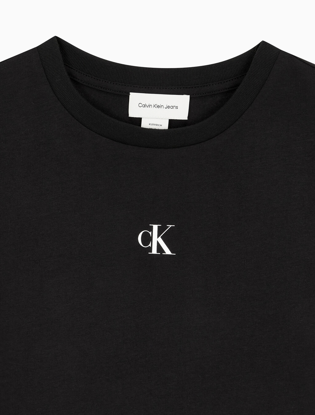 Buy 여성 슬림핏 베이비 크롭 반팔 티셔츠 in color BLACK