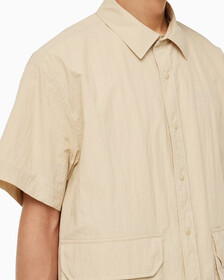 Buy 남성 유틸리티 오버핏 반팔 셔츠 in color CLASSIC BEIGE