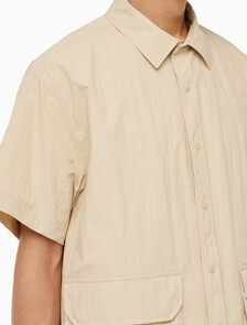 Buy 남성 유틸리티 오버핏 반팔 셔츠 in color CLASSIC BEIGE