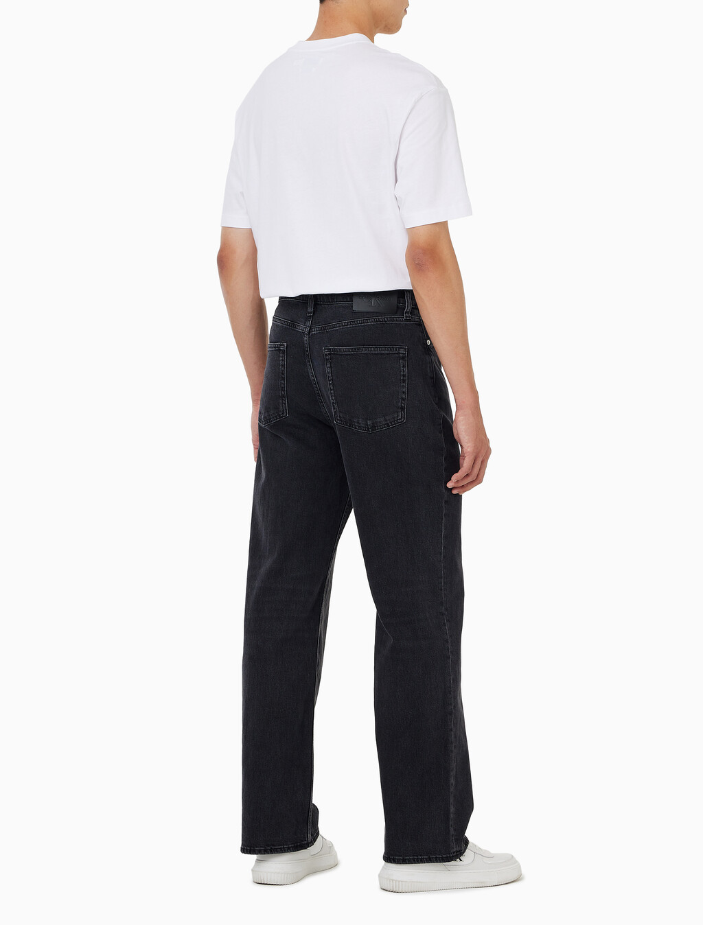 Buy 남성 뉴 와이드핏 블랙 데님 in color WASHED BLACK LOGO LACE