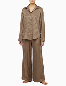 Buy 여성 새틴 자카드 팬츠 in color BROWN