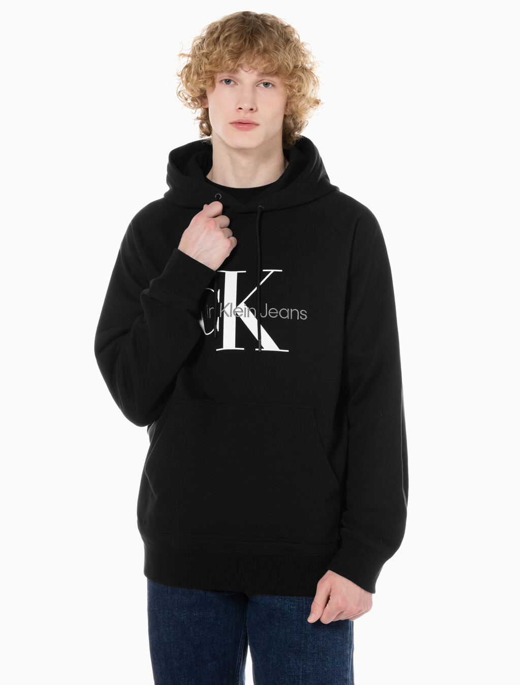 Buy 남성 롱슬리브 릴렉스핏 모노그램로고 후디 in color CK BLACK