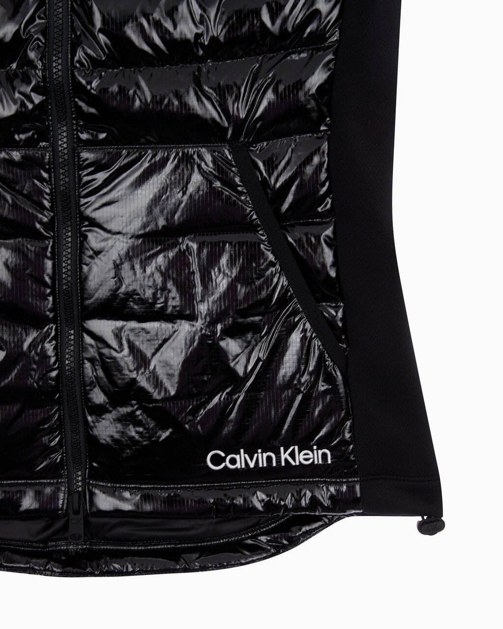 Buy 여성 슬림핏 다운 베스트 in color BLACK