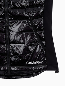 Buy 여성 슬림핏 다운 베스트 in color BLACK