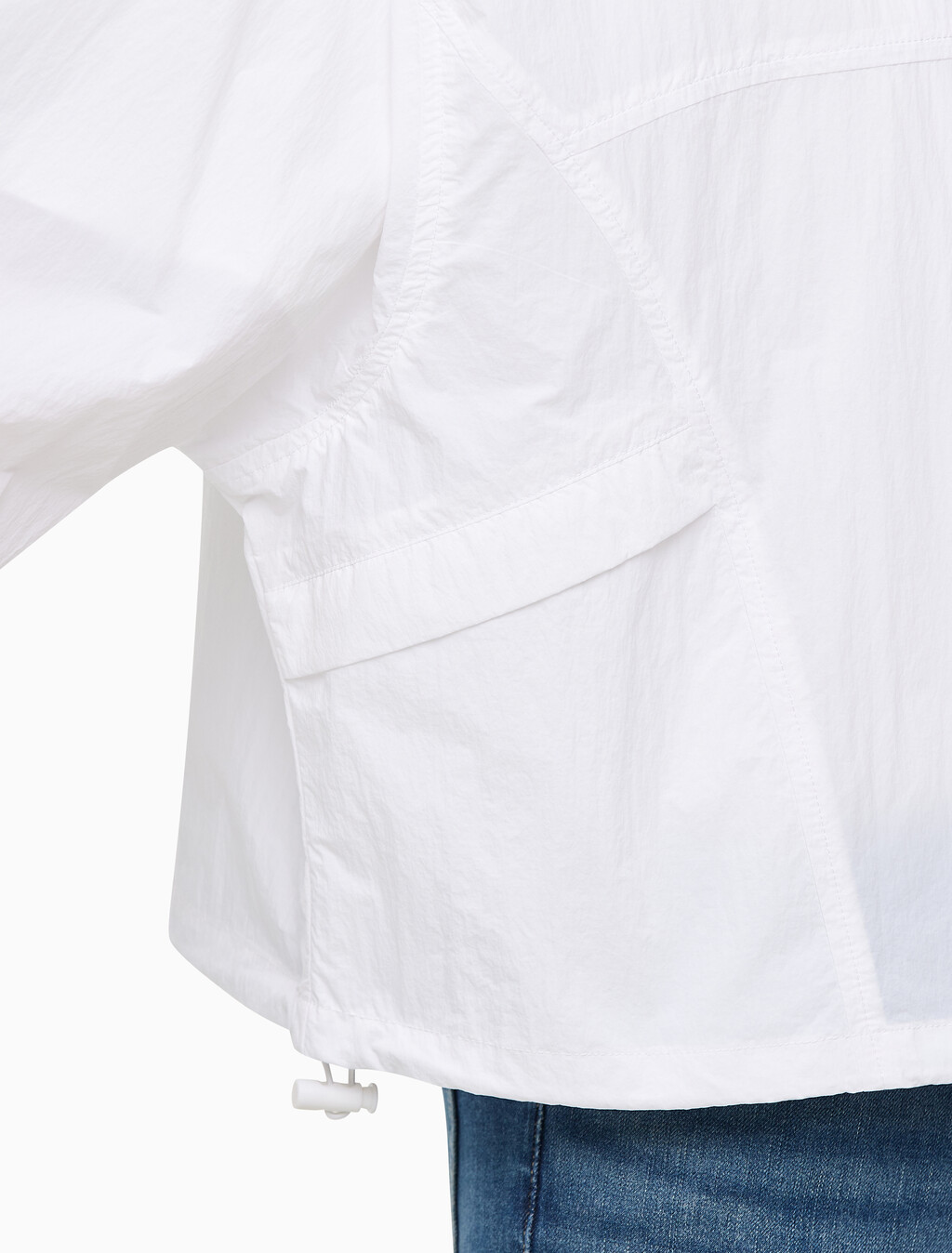 Buy 여성 패커블 윈드 브레이커 in color BRIGHT WHITE