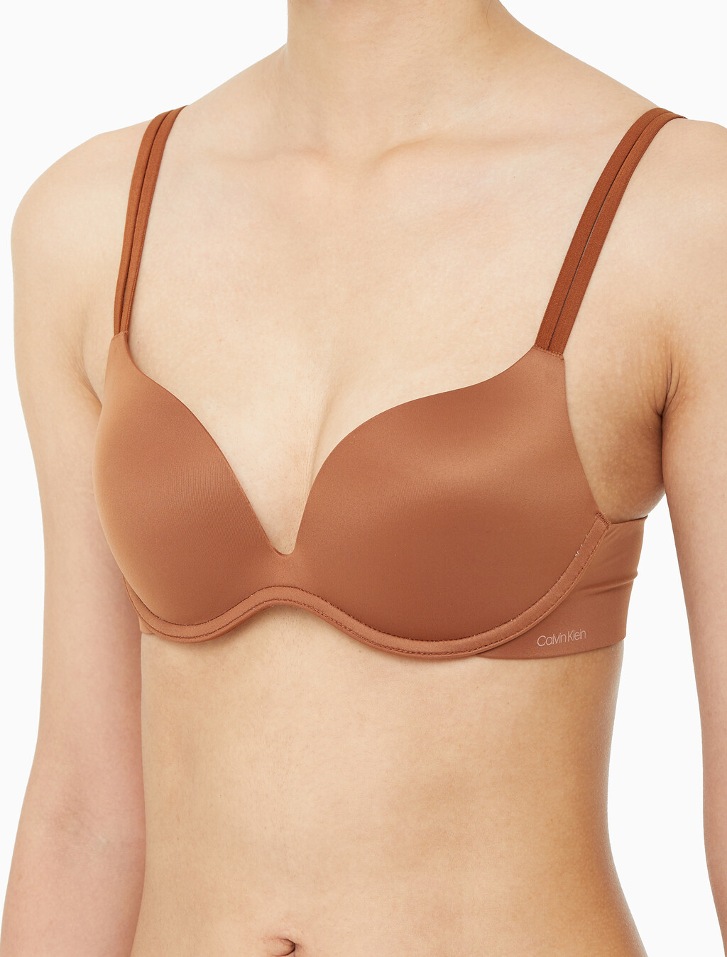 Buy 여성 캘빈클라인 리퀴드 터치 AF 푸쉬업 플런지 브라 in color BRASS BROWN