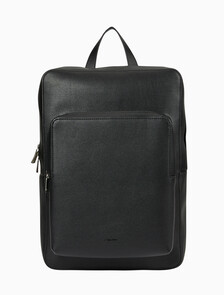 Buy 남성 CK 마이크로 페블 슬림 백팩 in color BLACK