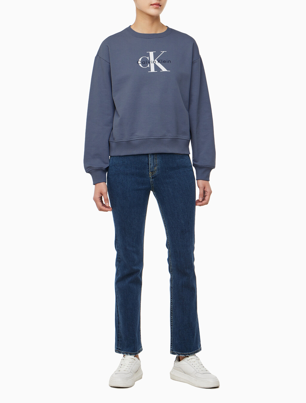 Buy 여성 모노로고 프렌치테리 릴렉스핏 스웻셔츠 in color GRISAILLE