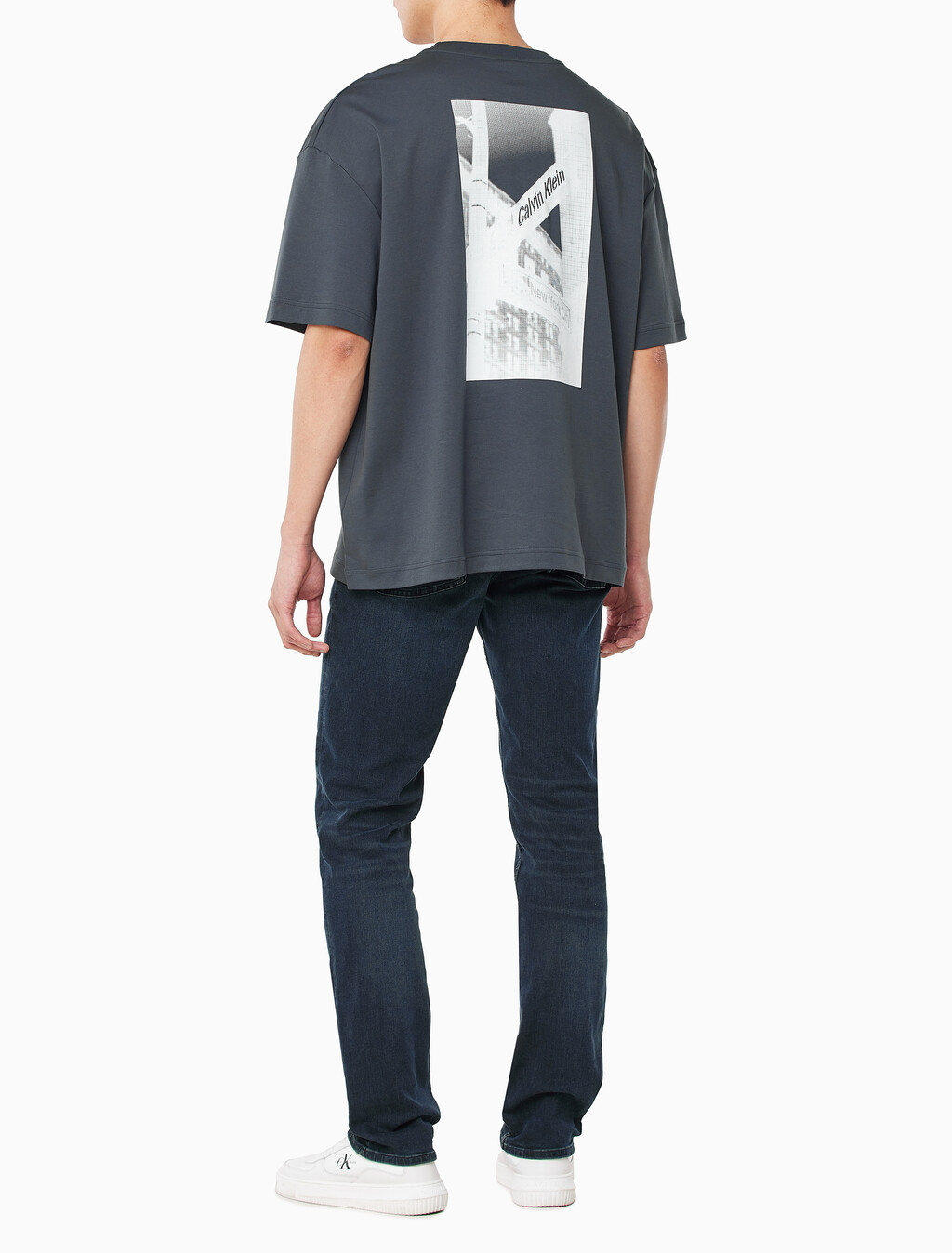 Buy 남성 NYCK 그래픽 반팔 티셔츠 in color NAVY
