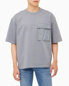 Buy 남성 오버사이즈 우븐 포켓 반팔 스웻셔츠 in color OVERCAST GREY