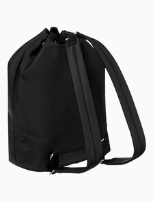 Buy 남성 슬릭 나일론 드로우 스트링 백팩 in color BLACK