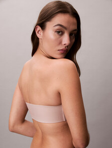 Buy 여성 퍼펙틀리 핏 스트랩리스 푸쉬업 브라 in color CEDAR