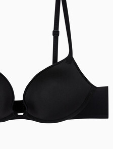Buy 여성 퍼펙틀리 핏 레이스 AF 푸쉬업 브라 in color BLACK