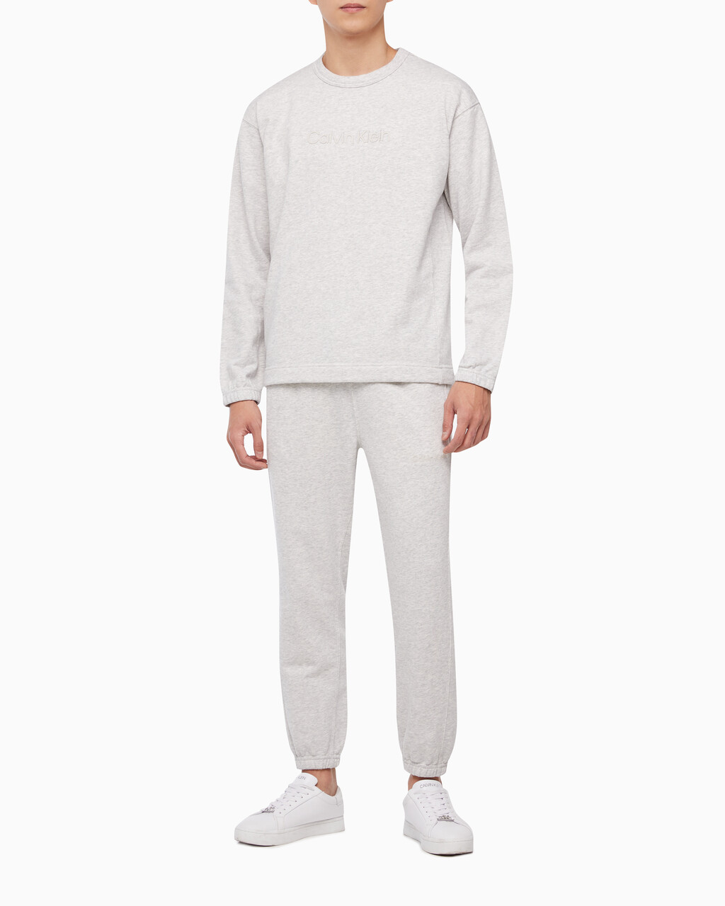 Buy 남성 릴렉스 핏 에센셜 스웻셔츠 in color ATHLETIC GREY H