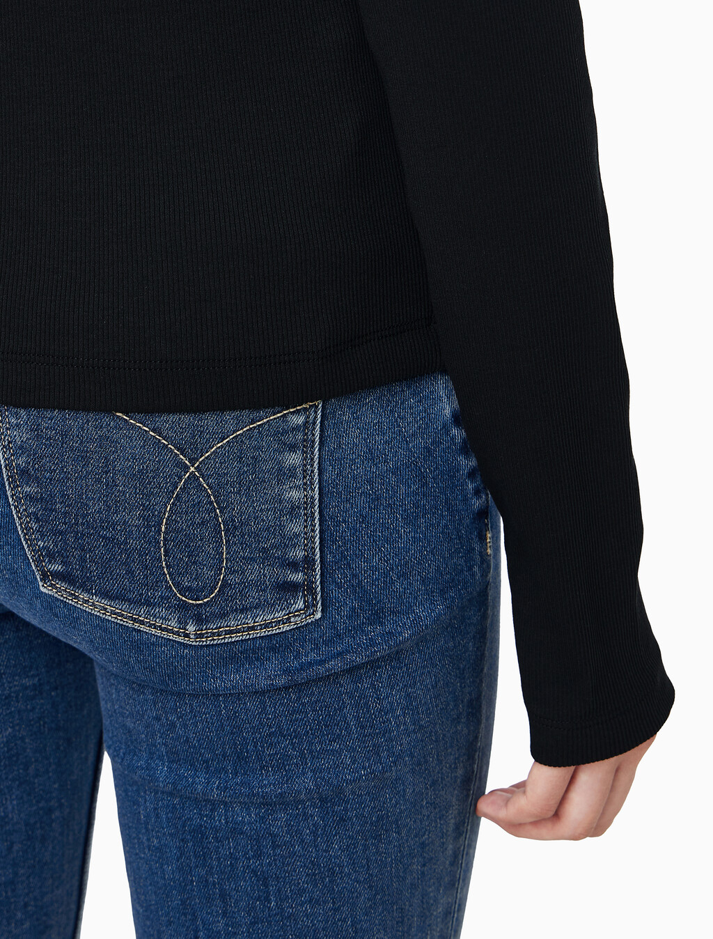 Buy 여성 모노그램 롱슬리브 헨리넥 티셔츠 in color BLACK