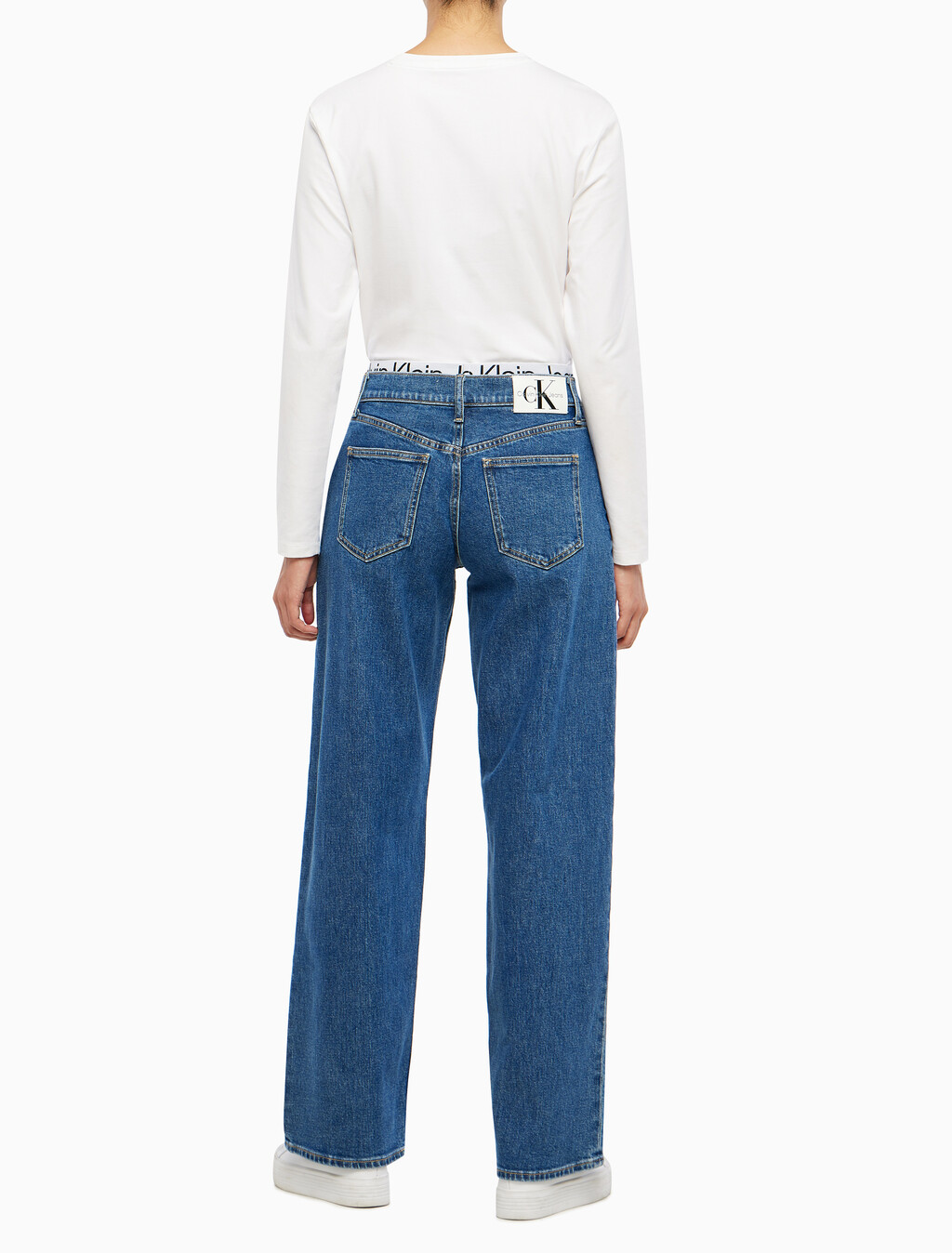 Buy 여성 로우라이즈 루즈핏 미드블루 데님 in color MID BLUE BACK EMBRO