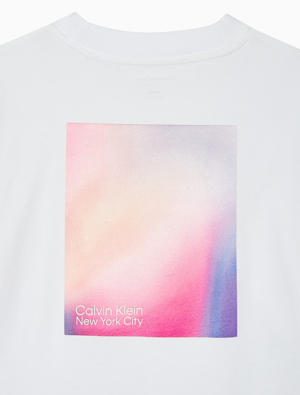 Buy 여성 패션핏 그라데이션 반팔 티셔츠 in color BRILLIANT WHITE