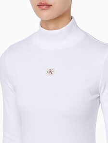 Buy 여성 L/S 우븐 라벨 터틀넥 티셔츠 in color BRILLIANT WHITE