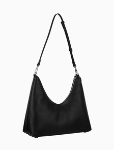 Buy 여성 하드웨어 엠블럼 페블 호보 백 in color BLACK