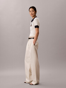 Buy 여성 우븐라벨 폴로 in color TOFU