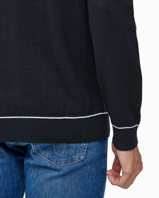 Buy 남성 에센셜 크루넥 스웨터 in color CK BLACK