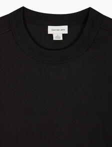 Buy 남성 릴렉스핏 텍스처드 피케 로고 반팔 티셔츠 in color BLACK