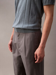Buy 남성 테크 코튼 플리츠 팬츠 in color GREY SKY