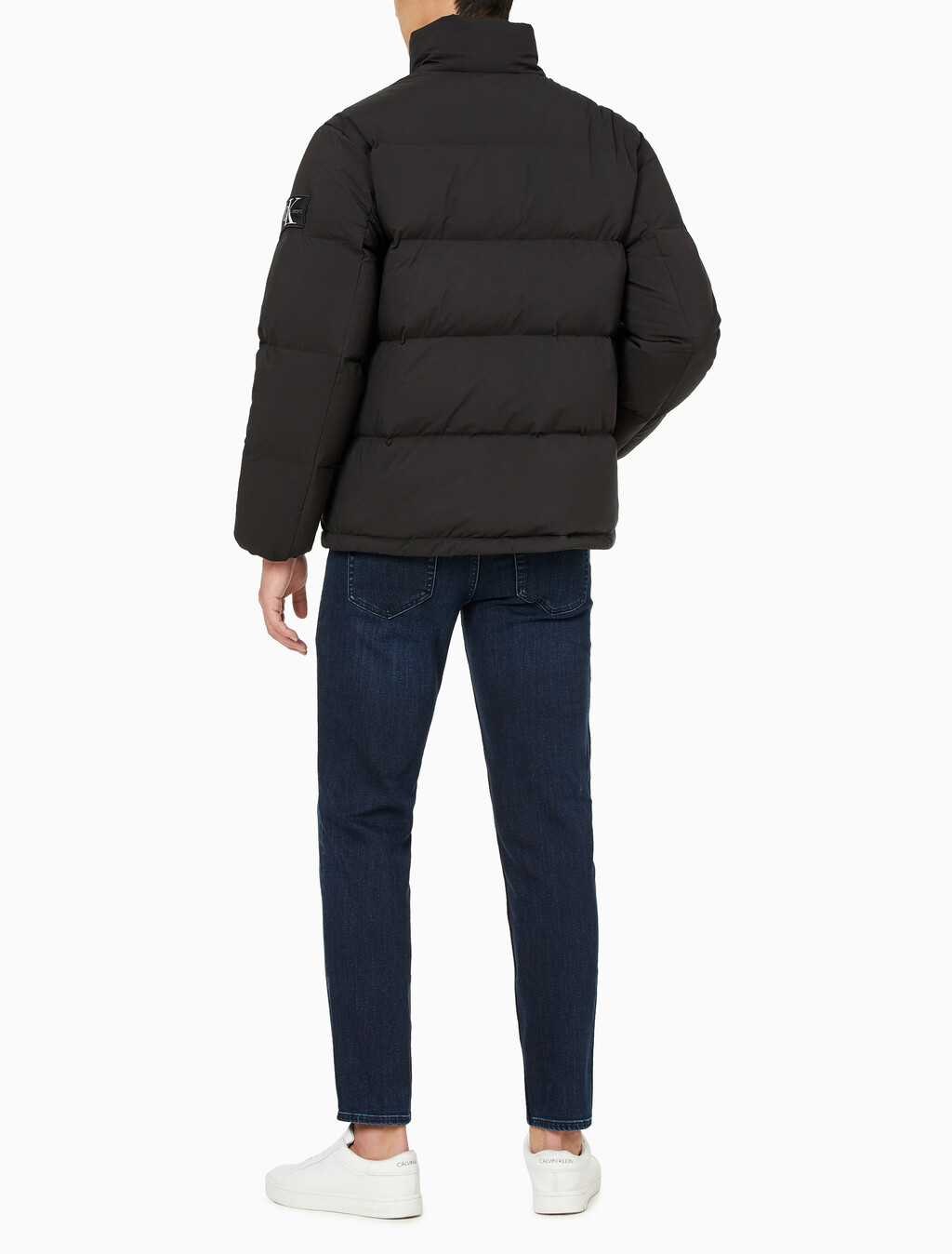 Buy 남성 레귤러핏 스탠드 카라 숏 다운 푸퍼 재킷 in color CK BLACK