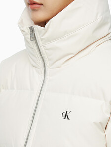 Buy 여성 볼륨 넥 크롭 다운 푸퍼 in color WHITE