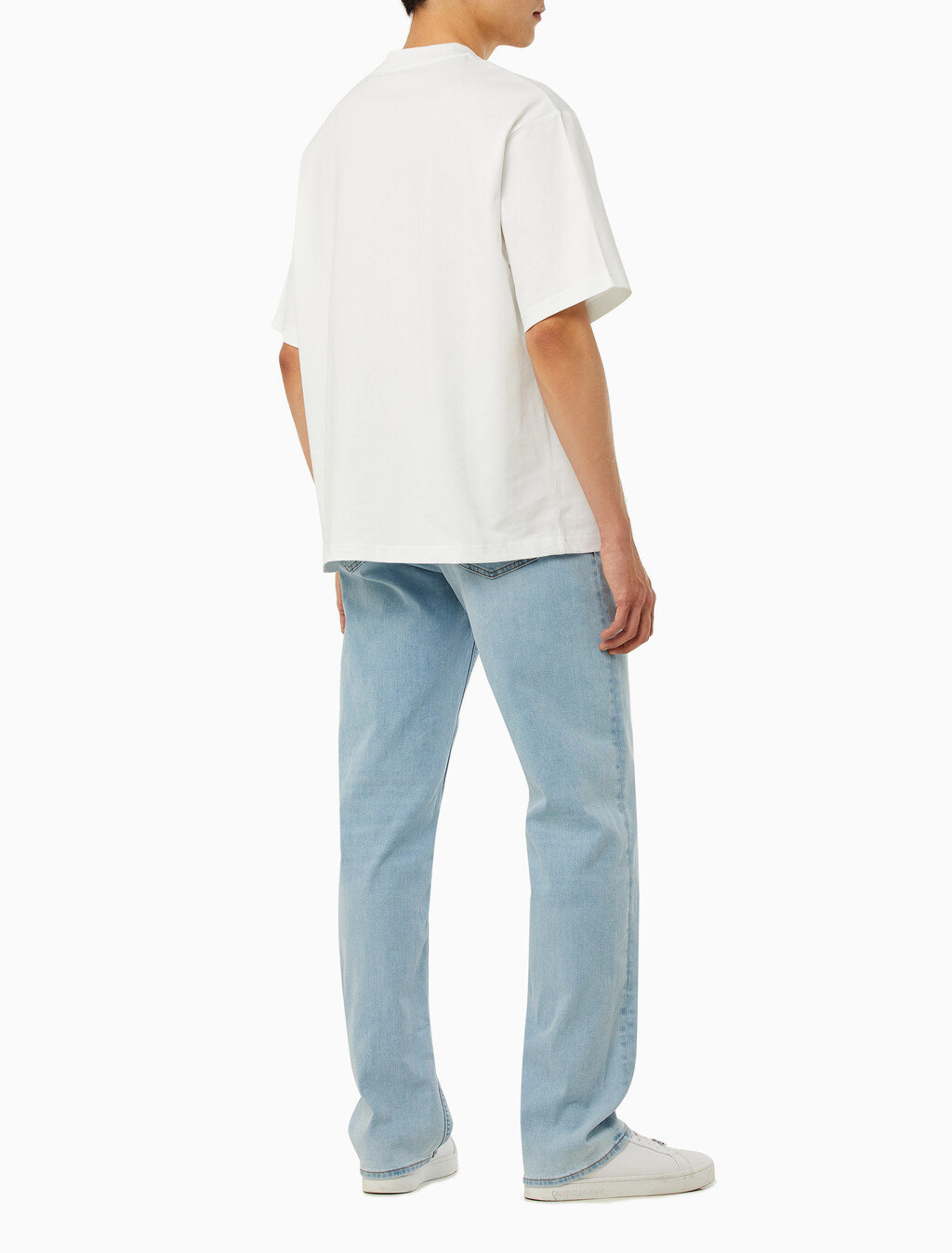 Buy 남성 릴렉스핏 스몰 로고 반팔 티셔츠 in color BRIGHT WHITE