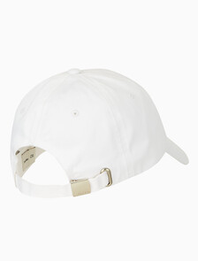 Buy 남녀공용 CKJ 그래픽 로고 볼캡 in color BRILLIANT WHITE