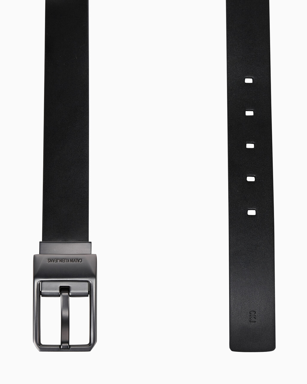Buy 남성 패시티드 소가죽 양면 벨트 in color BLACK