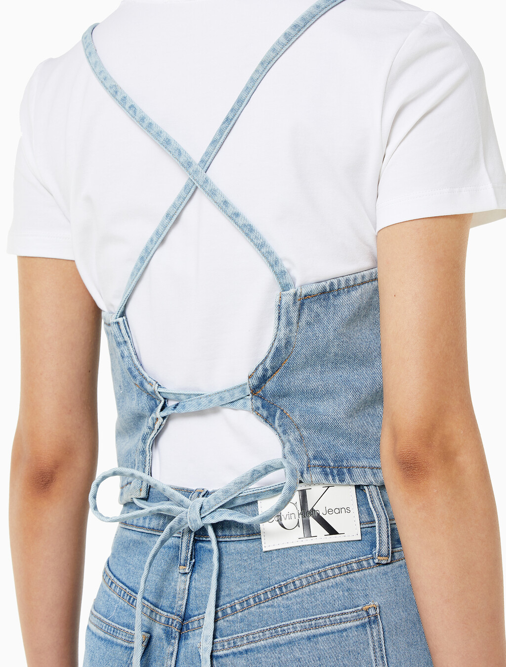 Buy 여성 타이 디테일 숏 탑 in color CHALKY BLUE