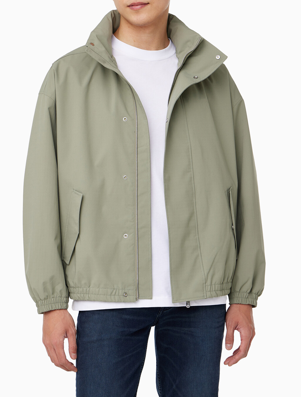 Buy 남성 릴렉스핏 패커블 후드 테크 자켓 in color KHAKI