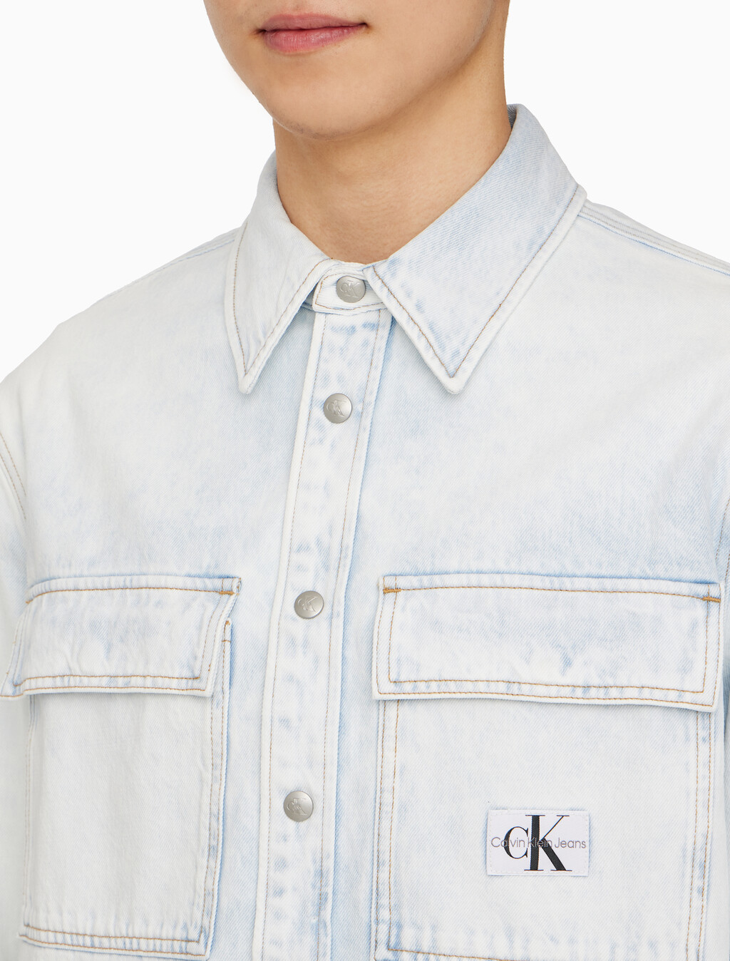Buy 남성 릴렉스핏 데님 셔츠 in color CHALKY BLUE