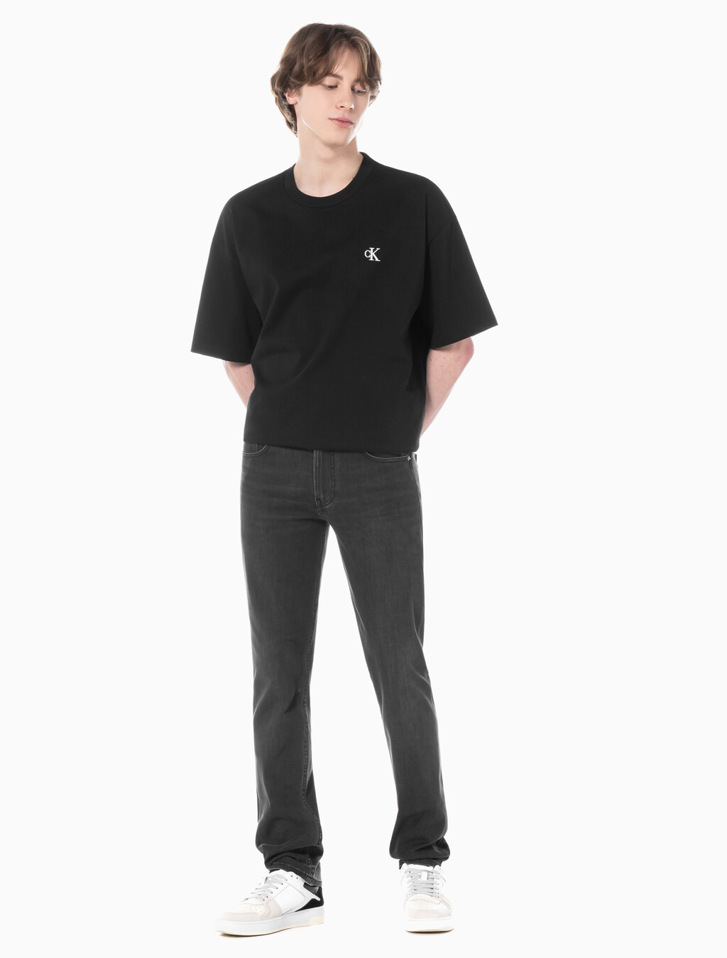 Buy 남성 바디핏 블랙 37.5 기능성 데님 in color WASHED BLACK LOGO LACE