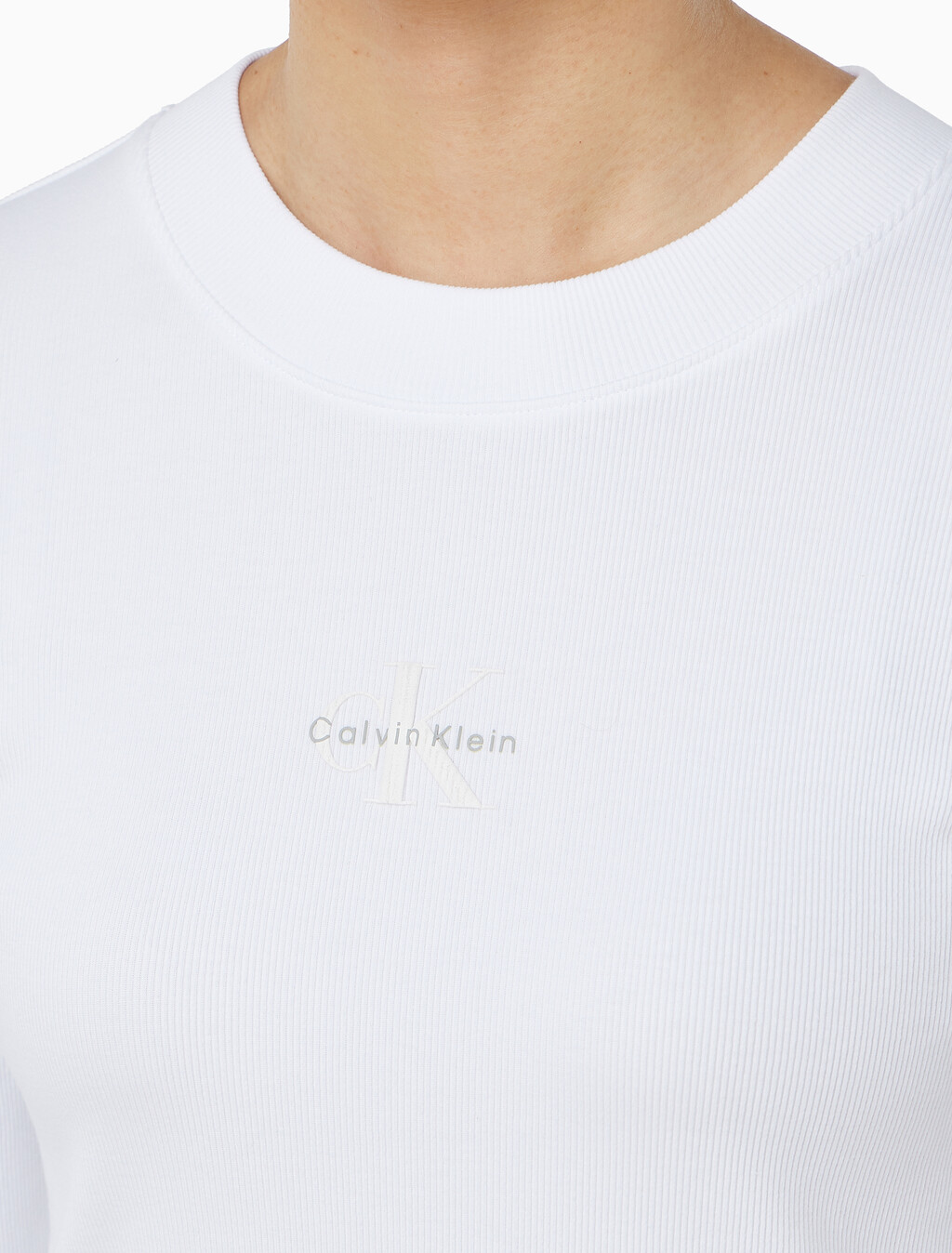 Buy 여성 L/S 모노그램 베이비 티셔츠 in color BRILLIANT WHITE