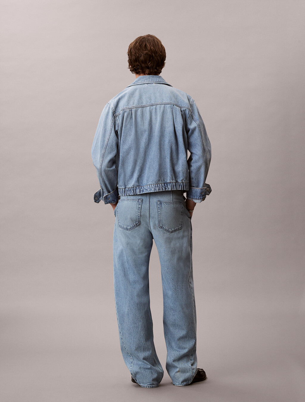 Buy 남성 배럴핏 트라우저 진 in color Light blue