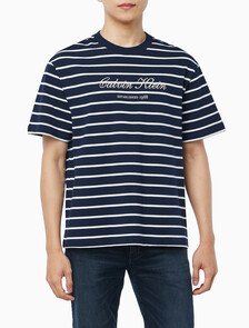 Buy 스트라이프 피케 캘빈 NYC 티 in color DARK SAPPHIRE