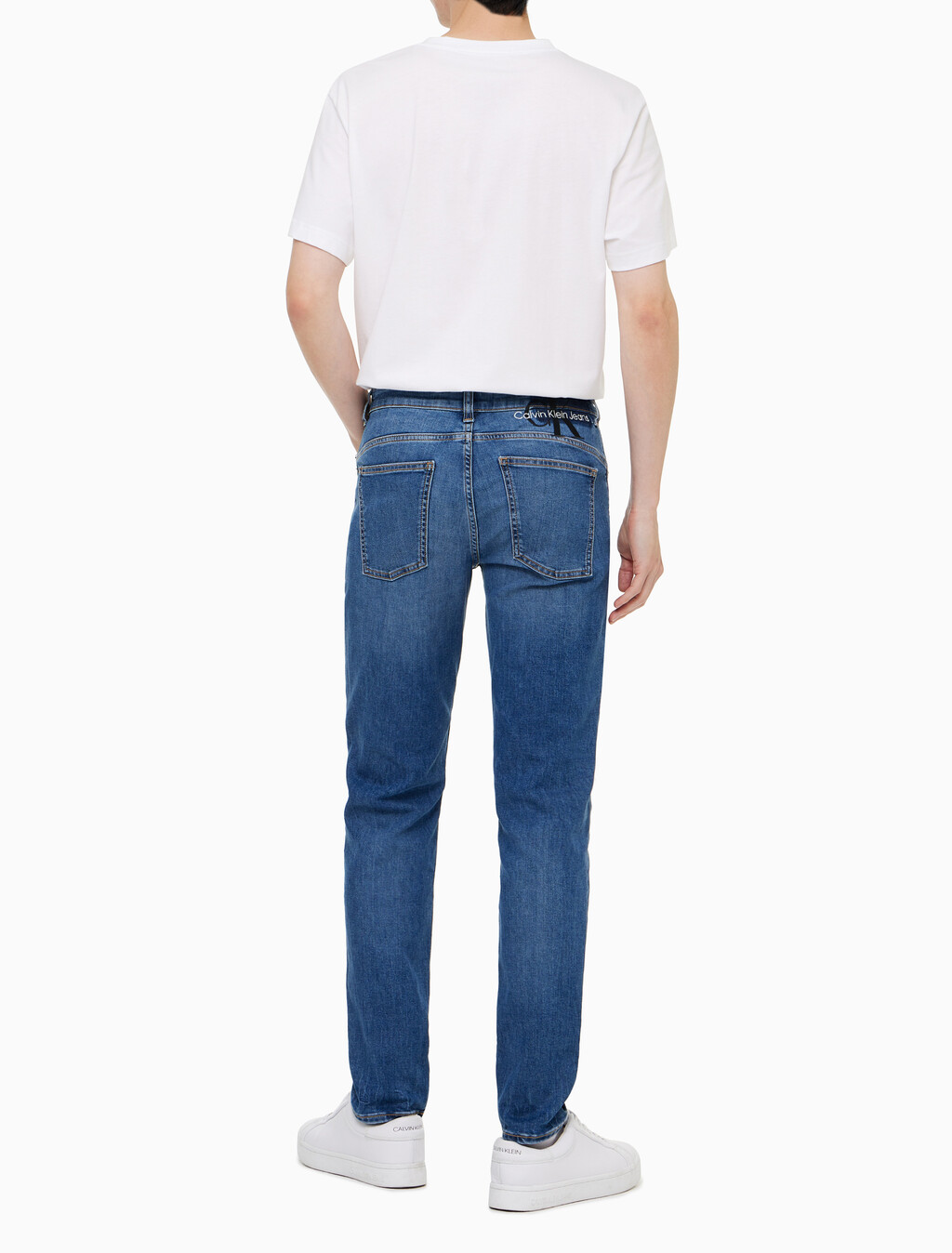Buy 남성 바디 테이퍼핏 미드 블루 37.5 데님 in color MID BLUE BACK EMBRO
