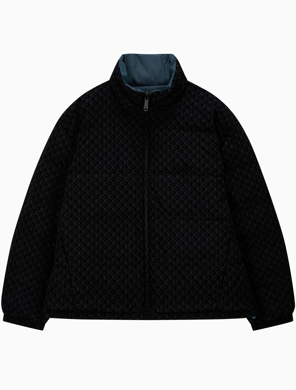 Buy 남성 나일론 리버서블 올오버프린트 다운 푸퍼 자켓 in color BLACK