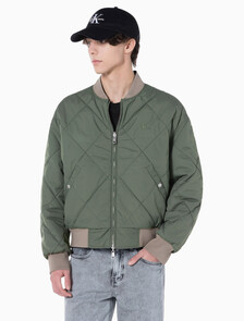 Buy 남성 리버서블 퀼팅 봄버 자켓 in color CK BLACK