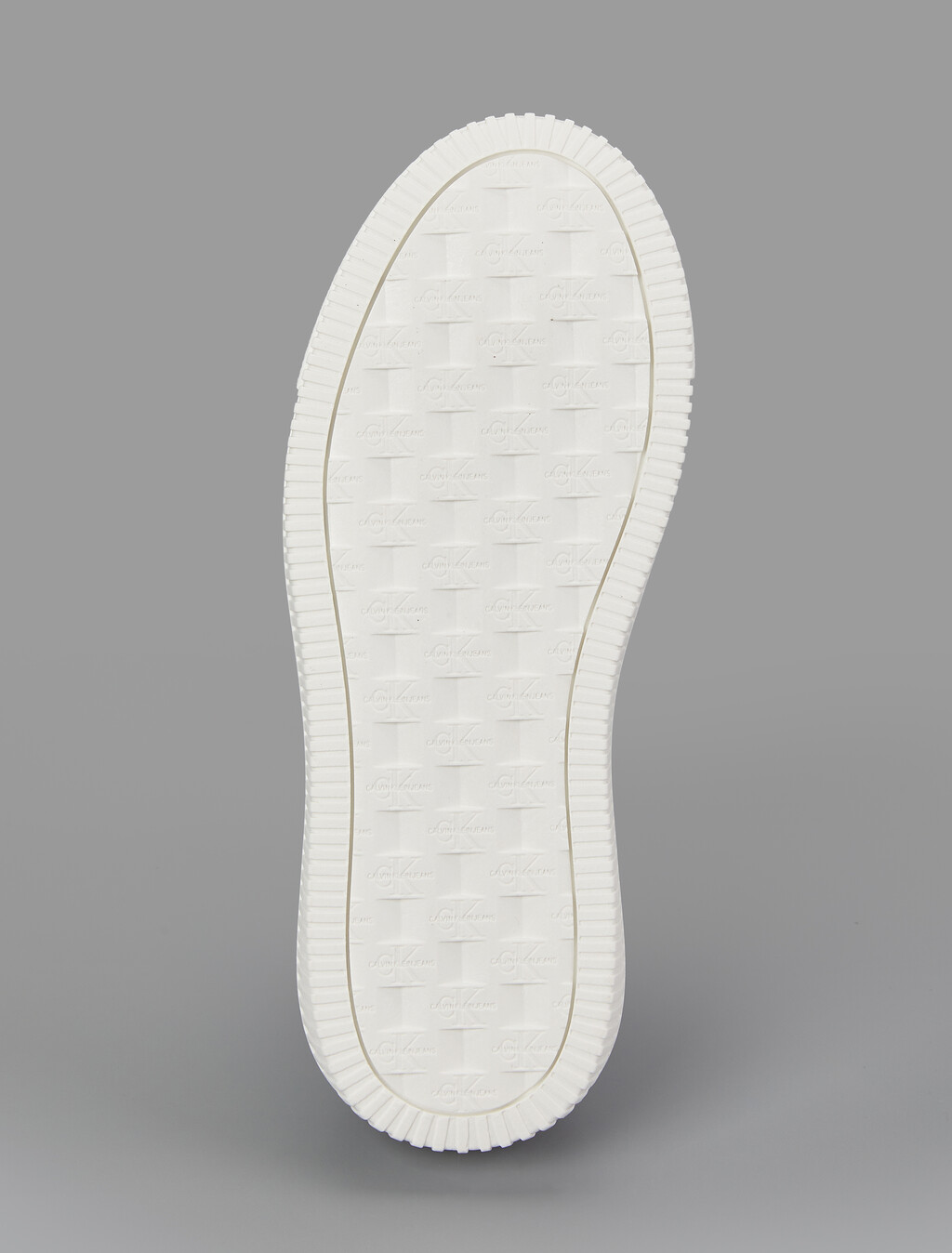 Buy 여성 말모메타 청키 컵솔 레더 in color WHITE