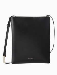 Buy 여성 크로스바디 페이퍼 레더백 in color BLACK BEAUTY