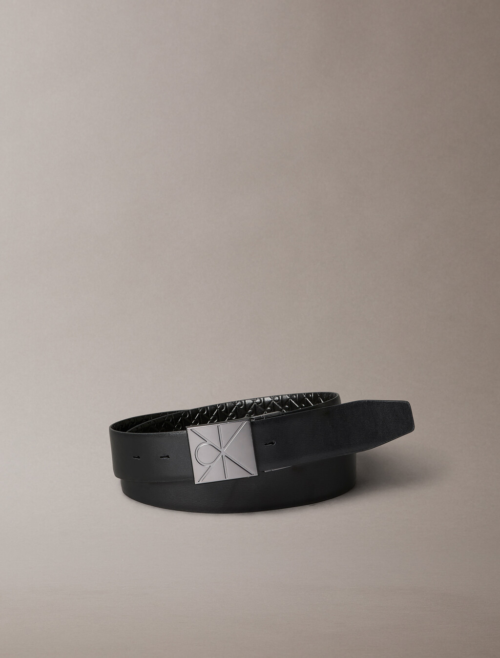 Buy 남성 엠블럼 플라크 벨트 35mm in color Black AOP / Black / Matte Gunmetal