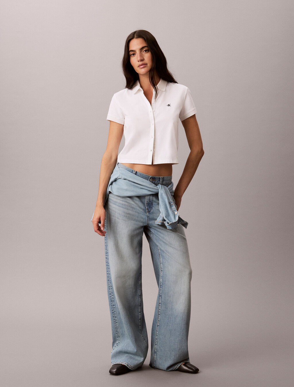 Buy 여성 쿨링 저지 크롭드 폴로 티 in color BRIGHT WHITE